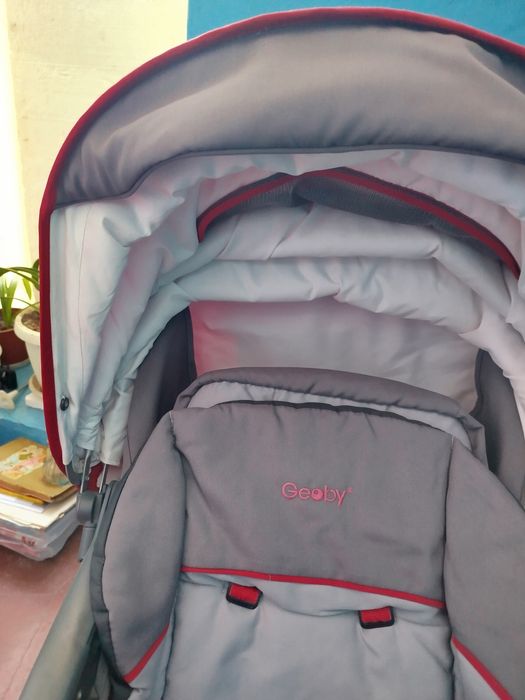 Детская прогулочная каляска