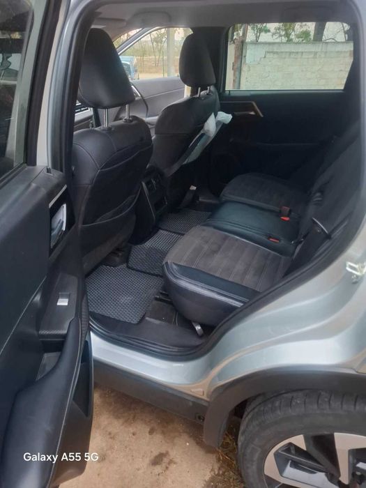 Продам машину Mitsubishi Outlander 2023 — SE,