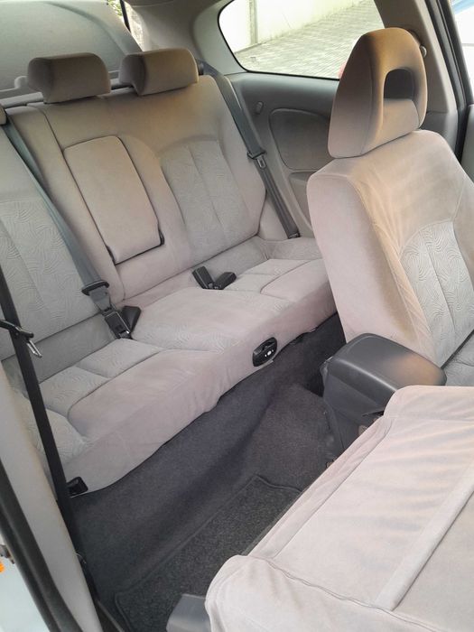 Nissan Almera 1.5 N16 particular
