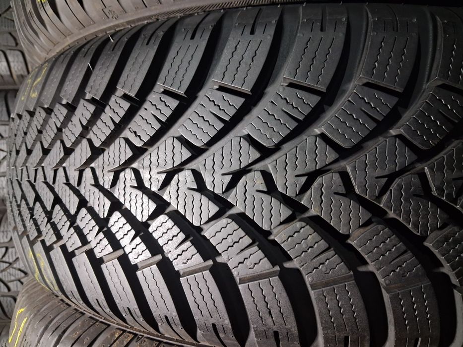 215/60 R17 Falken Eurowinter HS 01 комплект