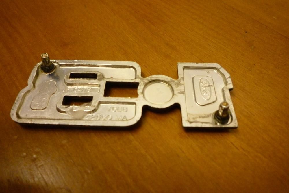 Emblema Antigo Cortina 1.300