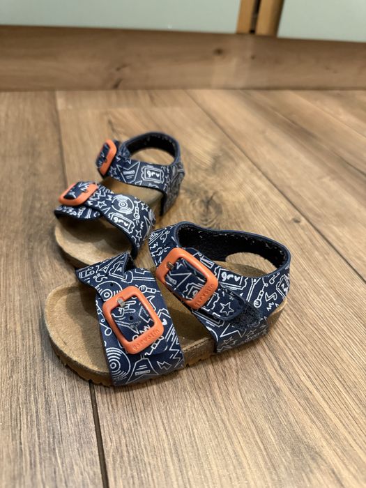 Взутя на літо кросівки сандалі шльопанці 19-21рр Puma Crocs Garvalin