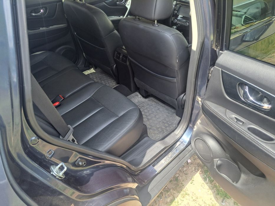 Продам Nissan Rogue - SL .