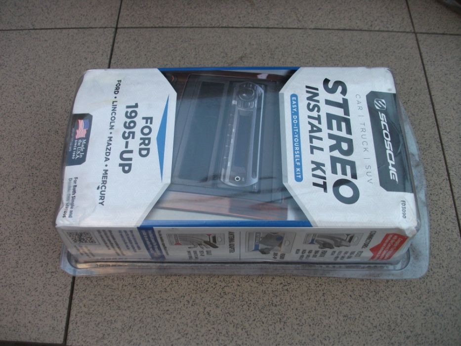 Переходная рамка магнитолы Scosche FD3090 Ford Mazda Mercury Lincoln