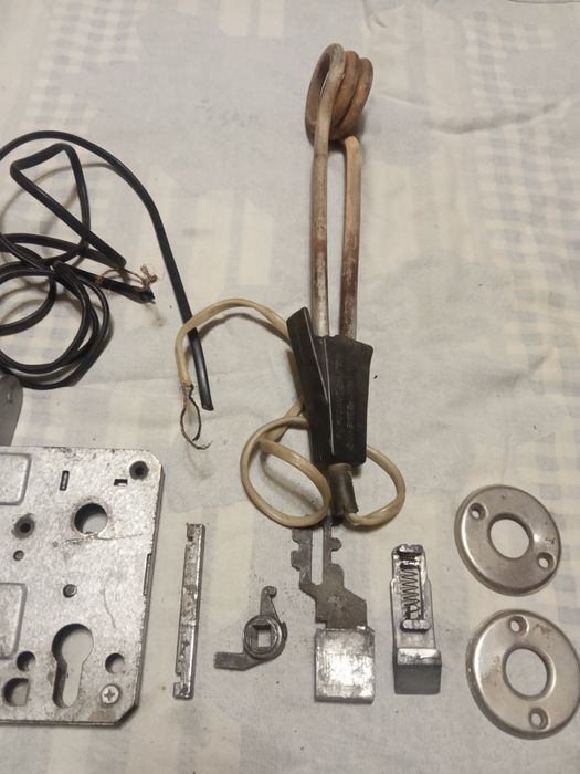 Кипятильник 1 кВт. Замок запчасти.