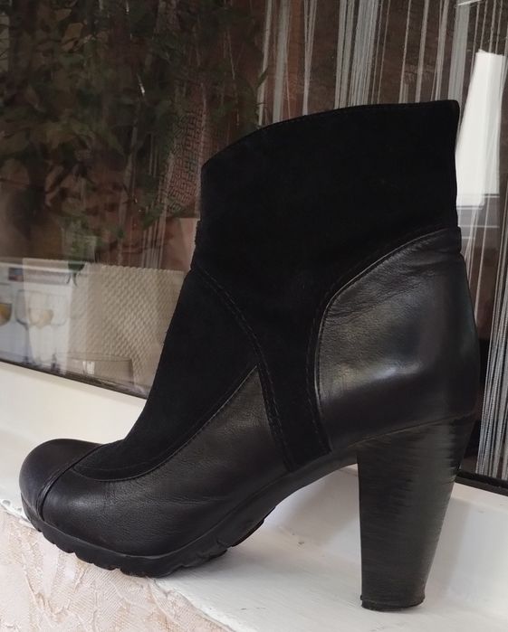 Ботильйони шкіряні