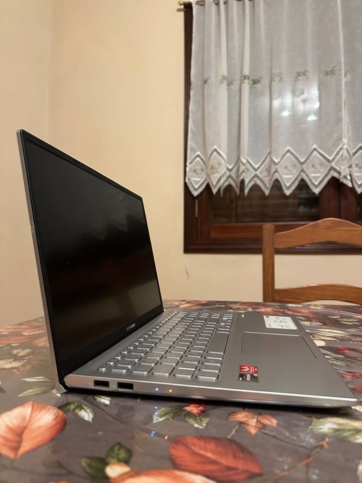 ASUS VivoBook 15 X512DA