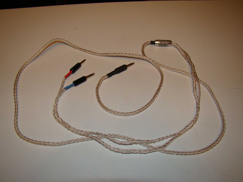 Провода для наушников продвинутого типа/посеребреный/. Y образный