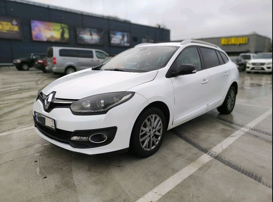 Сдаю  в долгосрочную аренду Renault Megane (2016 г.)