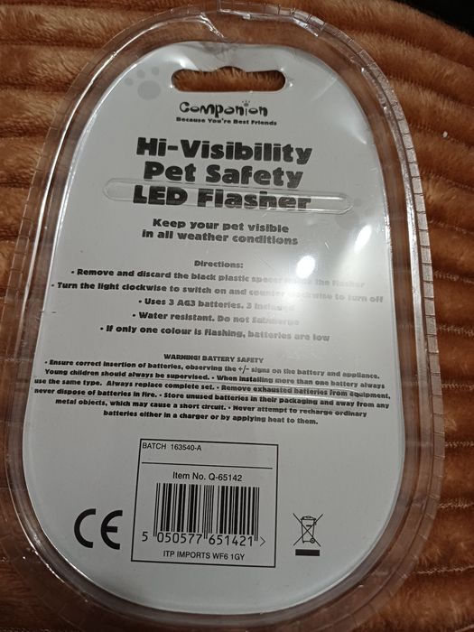 Светодиодный мигающий маячок Companion Hi-Visibility Pet Safety LED Fl