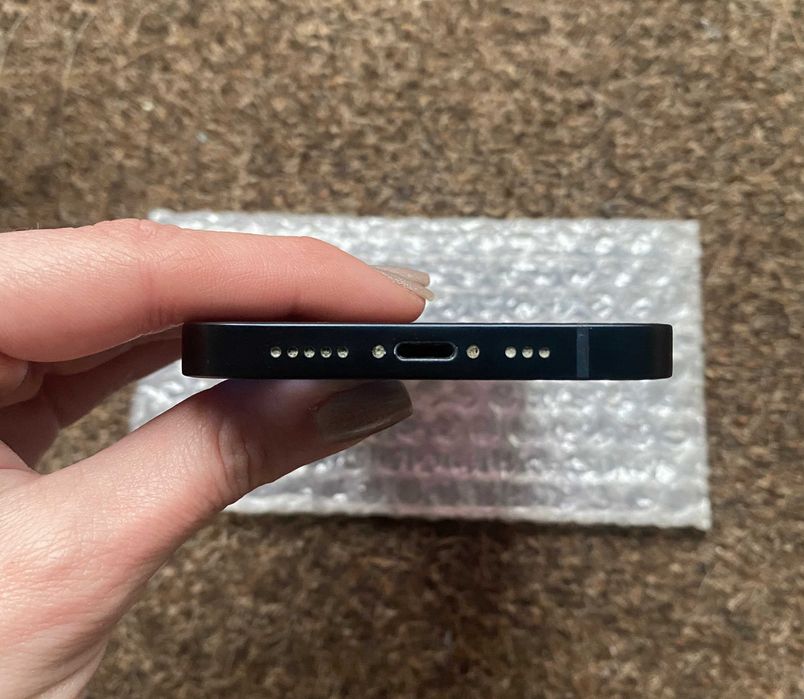 iPhone 14 128GB - Desbloqueado - Como novo, com garantia e acessórios