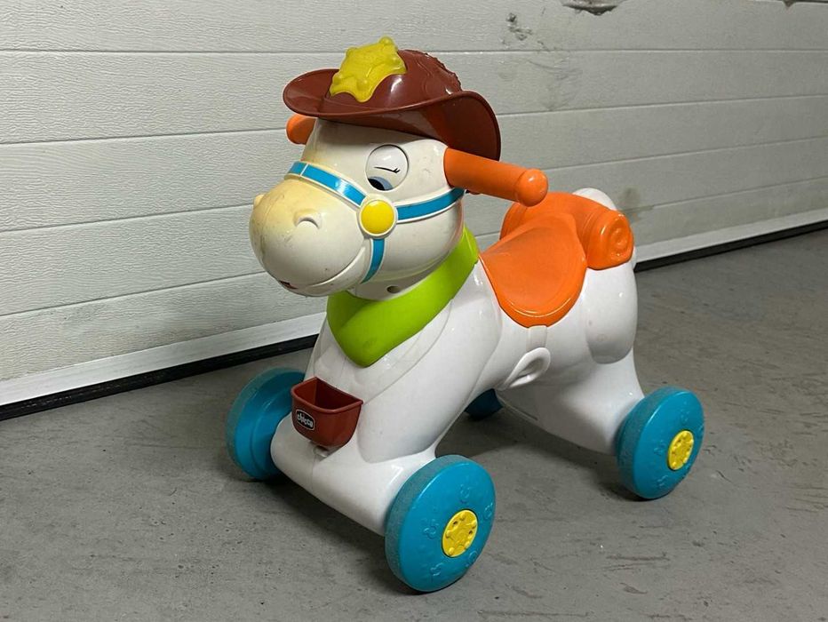 Cavalinho andador para criança