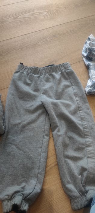 Dres Decathlon koszulki coccodrillo, h&m, 5 10 15