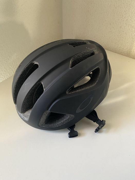 Capacete Oakley ARO3 Lite