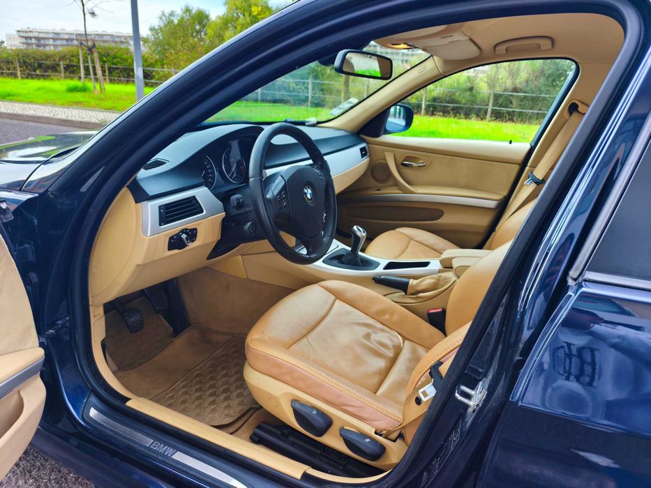 BMW 318d 2009 Facelift