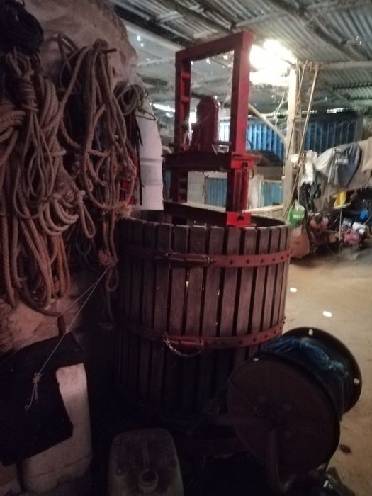 Prensa hidraulica com macaco 20 Toneladas