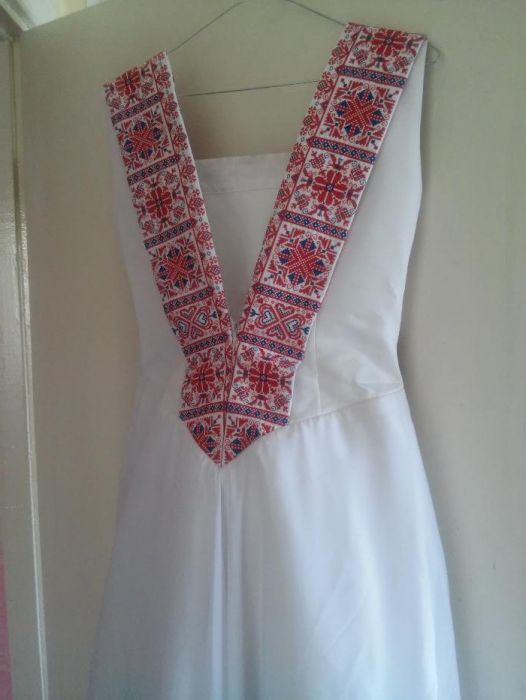 Сукня/плаття весільна з вишивкою/орнаментом,вишиване плаття