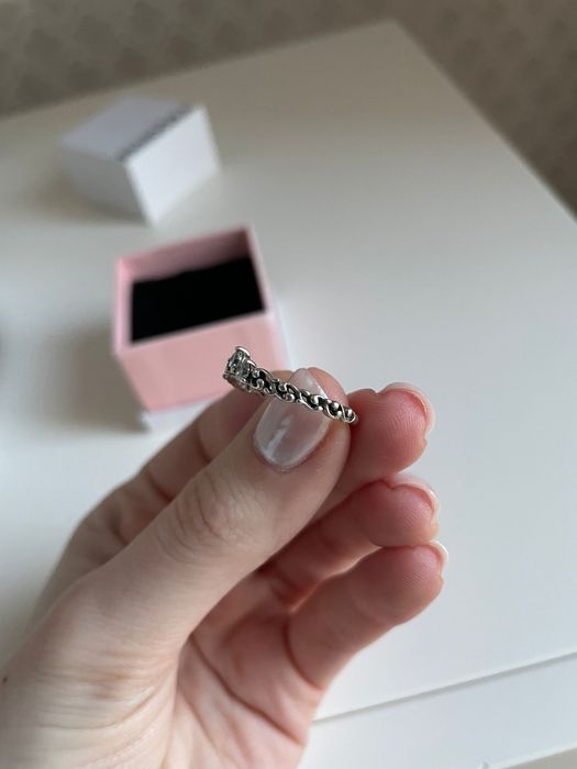 Anel da marca pandora  como novo. Lindissimo