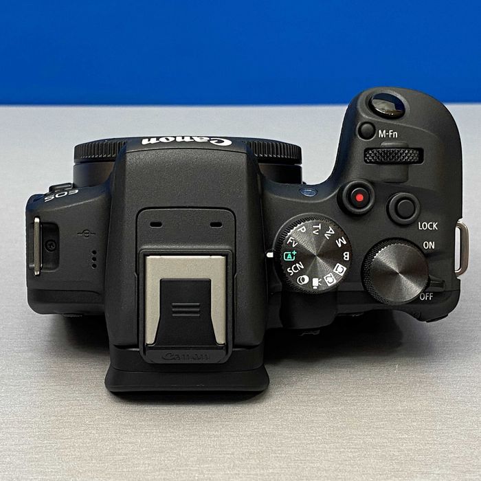 Canon EOS R10 (Corpo) - 24.2MP | 3 ANOS DE GARANTIA