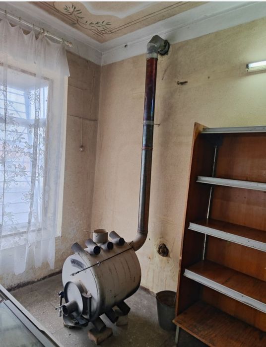 Продам торгове приміщення