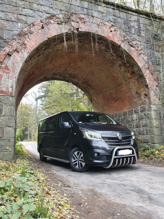 Wynajem  busa 9 osobowy .Transport  osób  9 osób.  VIP class. ! Long