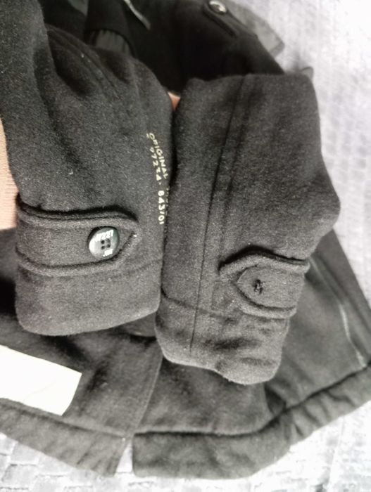 Czarny płaszczyk dla chłopca WE