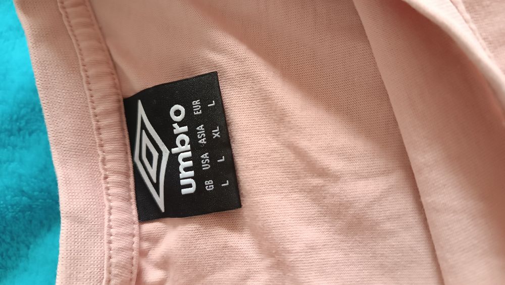Футболка укорочена Umbro  Л