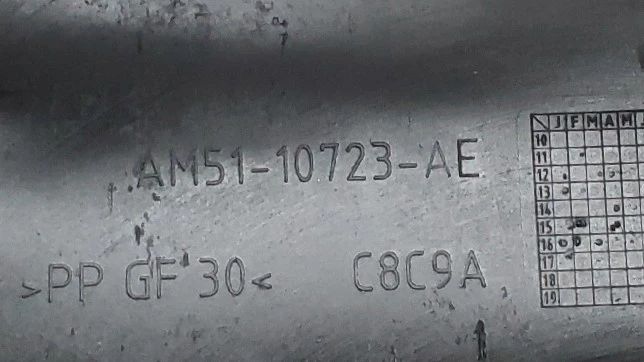 Base / caixa da bateria FORD Focus III