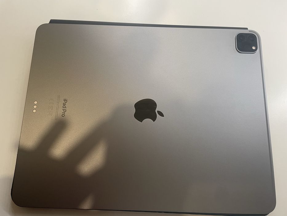 Ipad pro 12.9 (6 geração) + teclado + apple pencil