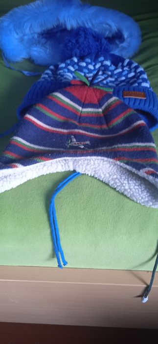 Шапки дитячі зимові і на весну