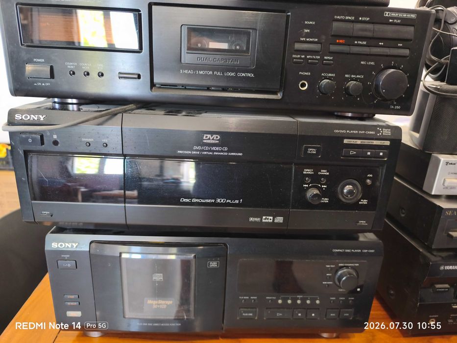 conjunto Hi-Fi dos anos 90 em excelente estado