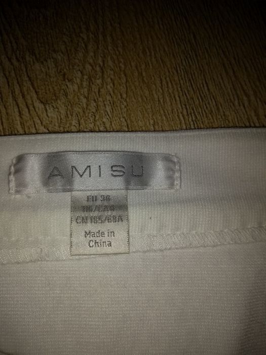 Spódnica biała z siatką