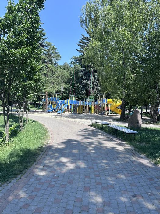 2-х кімнатна, фонтан 5 хв до старого міста