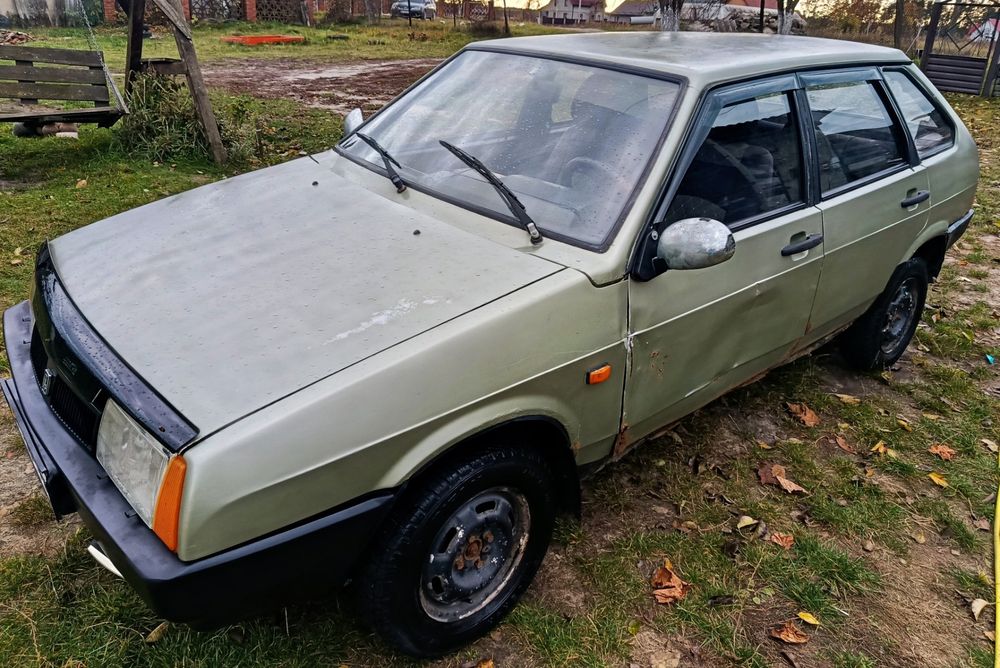 Автомобіль ВАЗ 2109