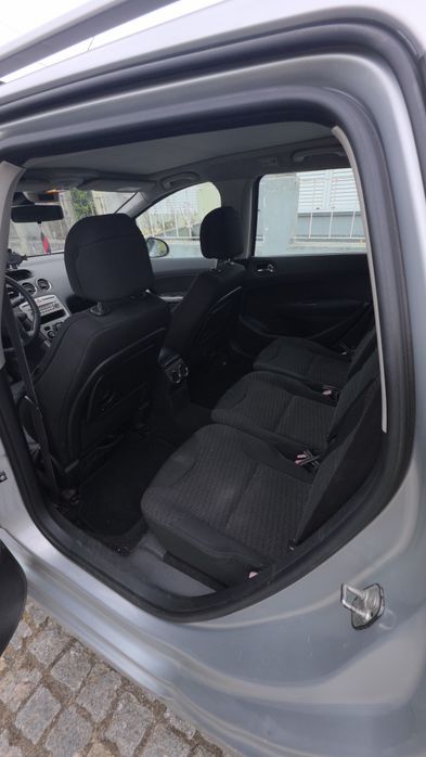 Peugeot 308 SW 1.6 HDi (2010) – Teto Panorâmico