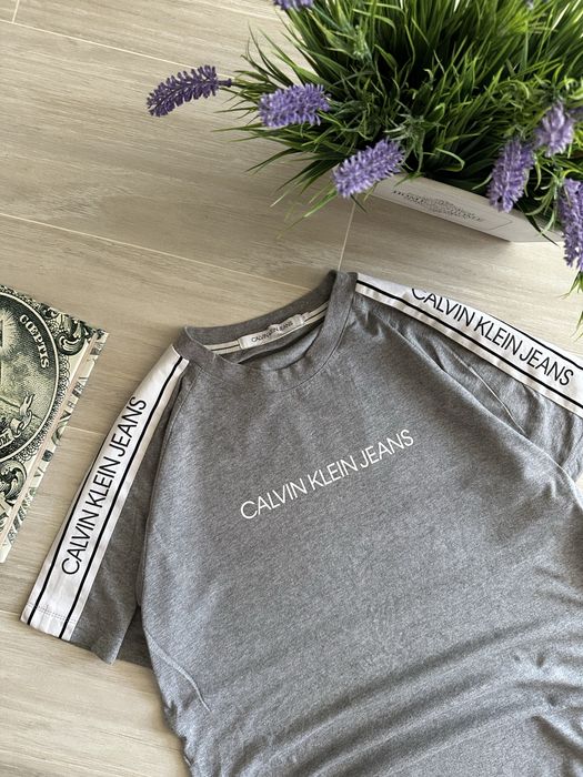 Футболка Calvin Klein oldmoney
