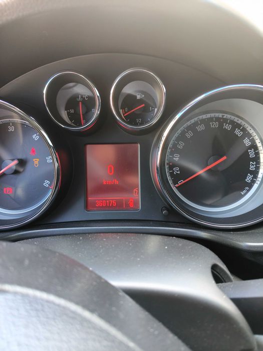 Opel Insignia 2.0cdti cosmo