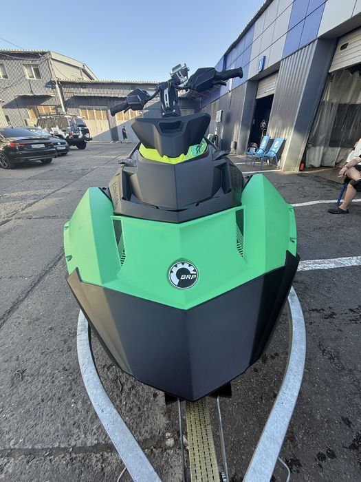 Продам гідроцикл Brp Spark 2 up Trixx