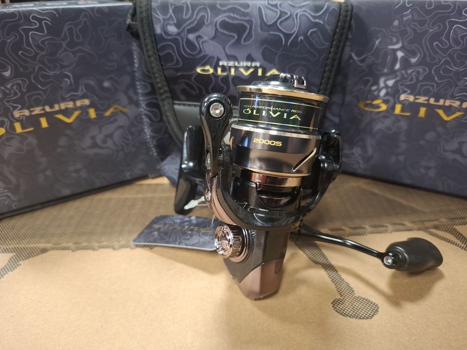 Котушка спінінгова Azura Olivia '25 1000s та 2000s