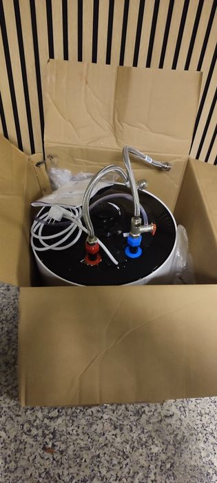 Caldeira elétrica para água quente