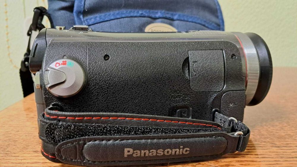Відеокамера Panasonic
