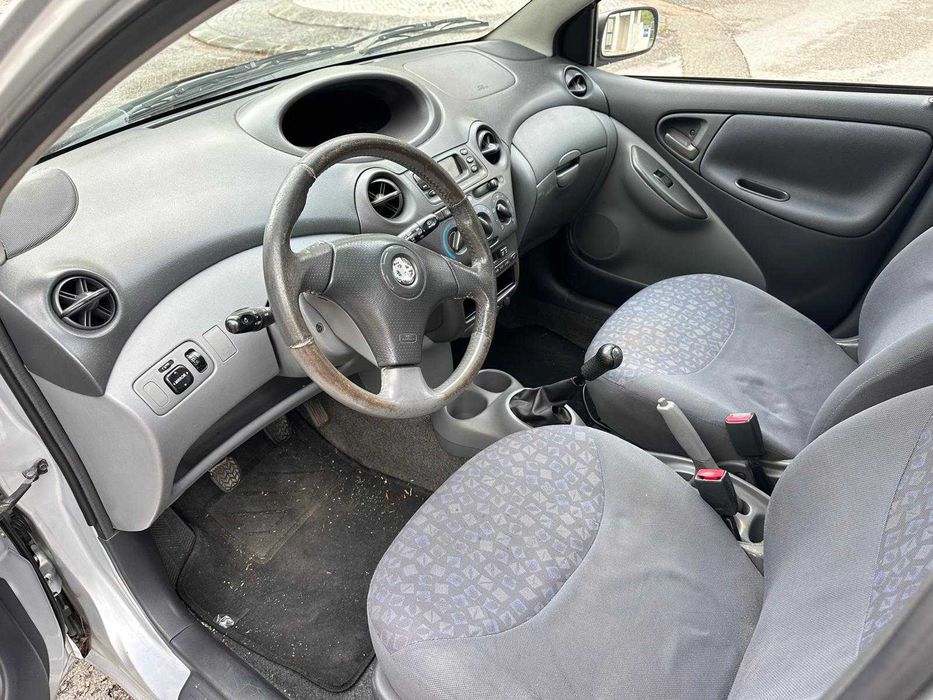 Toyota Yaris 1.3 Sol - 2002