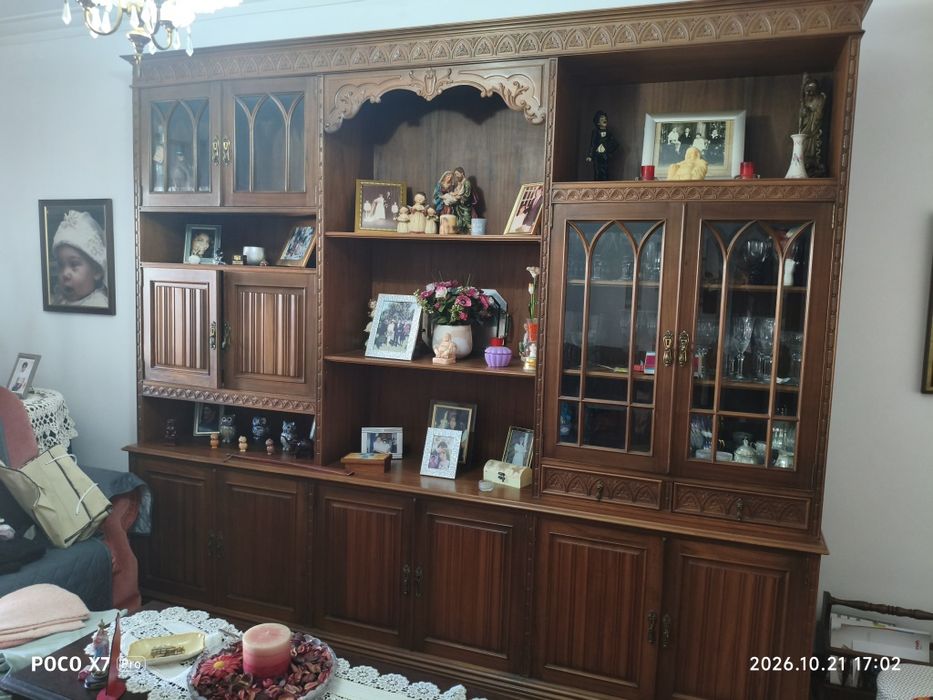 Vendo móvel de sala de visitas completo  contacto 926618293