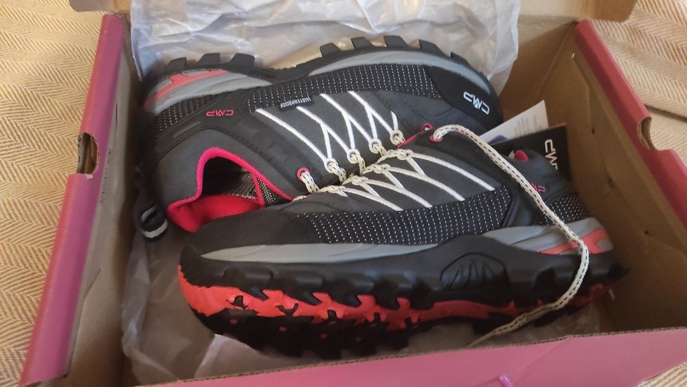 Nowe buty trackingowe marki cmp rozmiar 37