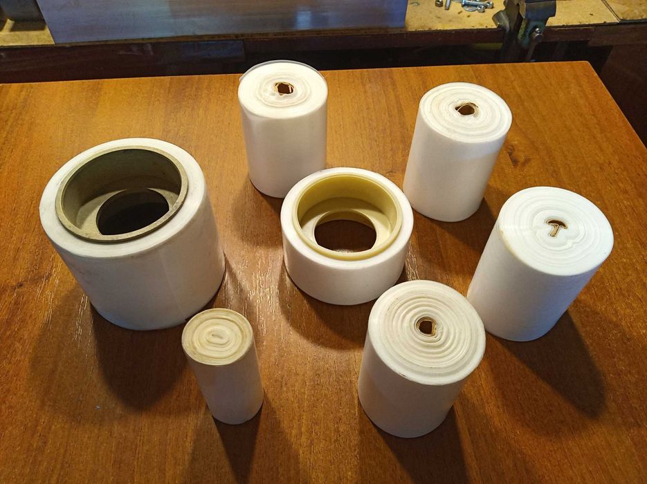 Трубка фторопласт-PTFE, разные внутренний диаметр от 0.3мм - 2мм есть труб. внутр-2.5-внеш. 4мм, второпластовая лента в рулонах разна толщина и размер