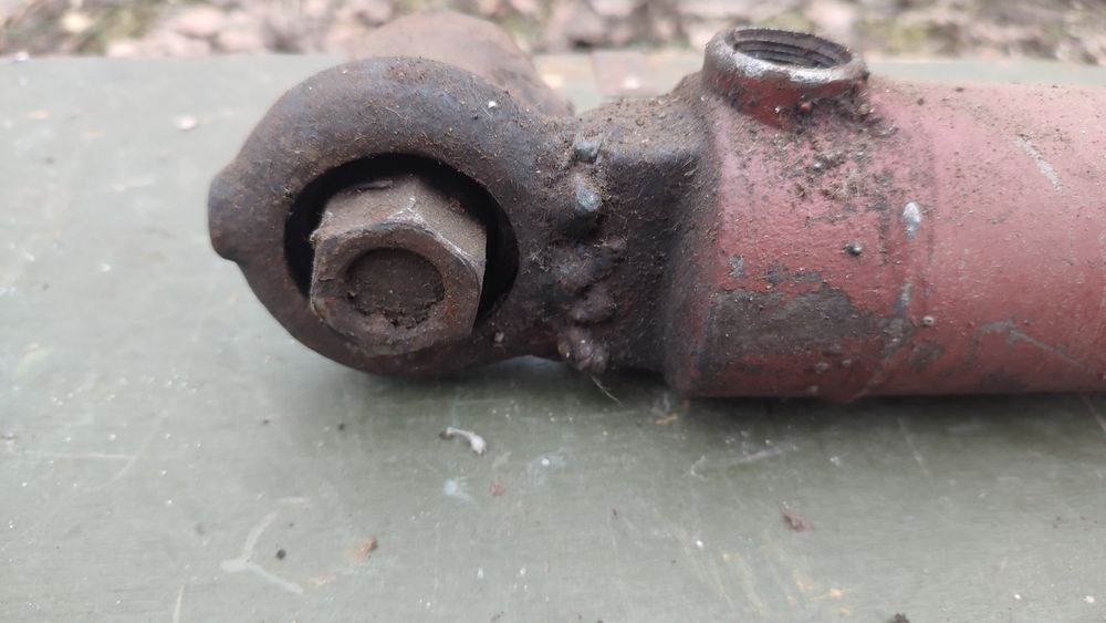 Циліндр для гідроруля