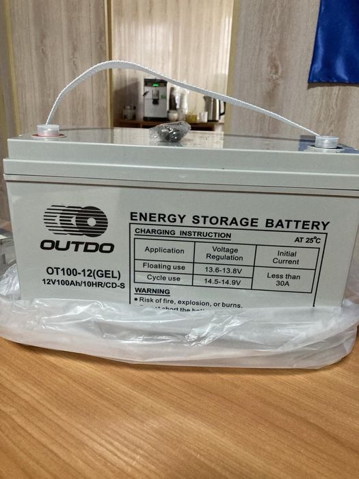 Аккумулятор гелевий 12V-100Ah. Huawei