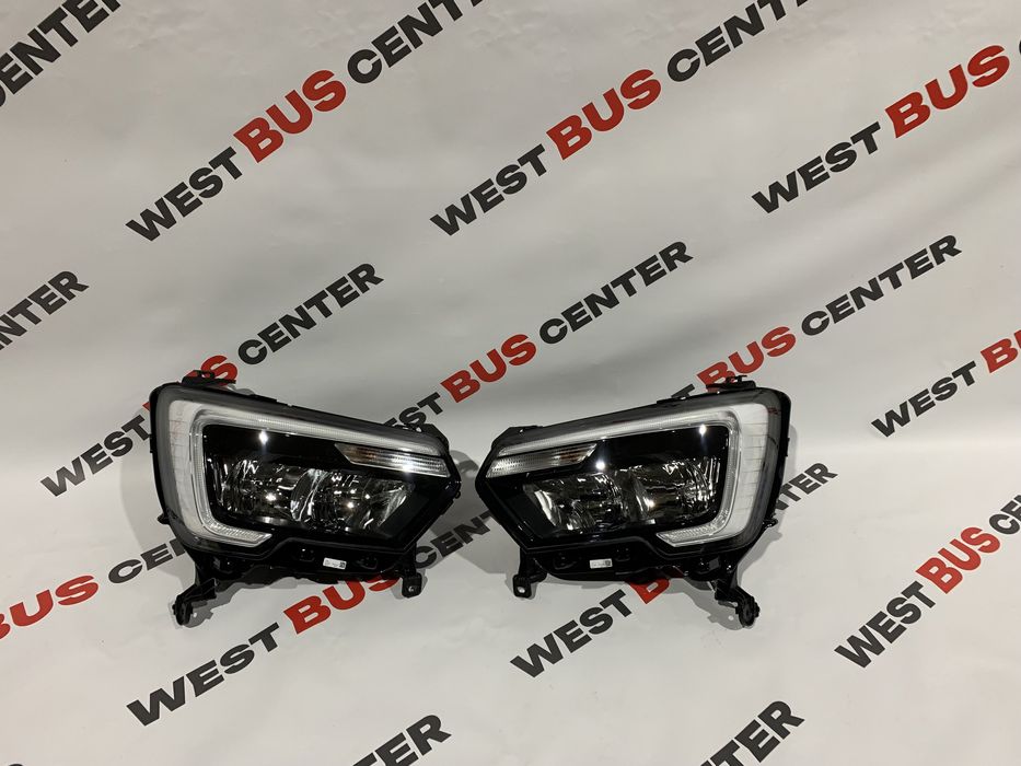 НОВА ОРИГІНАЛ Фара передня Renault Master 3 Рено Мастер 4 2019-