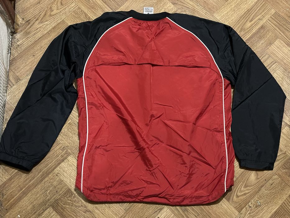 Спортивна кофта фірми Nike