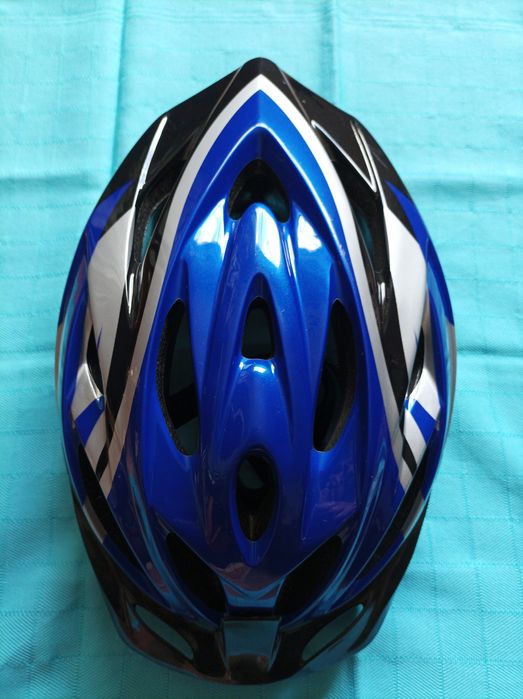 Capacete de bicicleta, como novo.